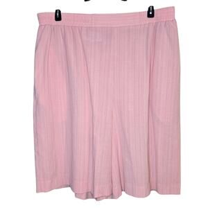 Joyce Med/Large Pink Elastic Waist High Rise Pleated Shorts [0232]